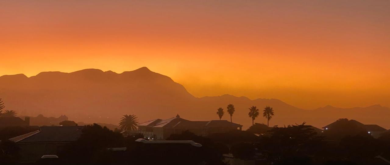 White Pearl Bed & Breakfast Hermanus Exterior photo